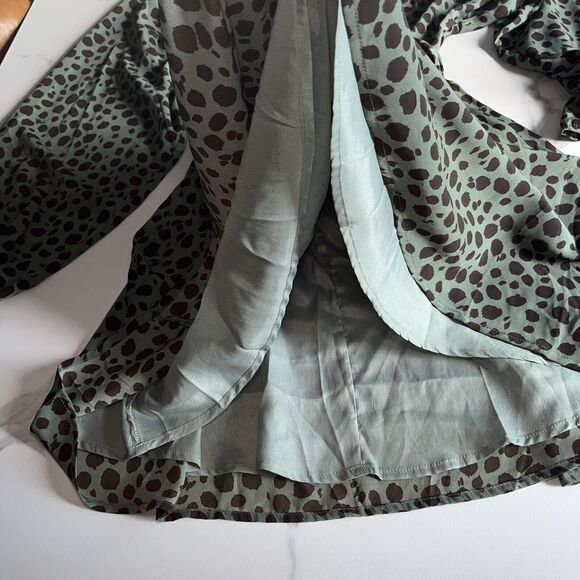 Main Strip Women's Green Black Leopard Long Sleeve Dress Ruffled Size Medium - Picture 10 of 15